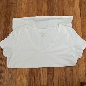 Lilly Pulitzer bright white stretch v-neck tshirt size M